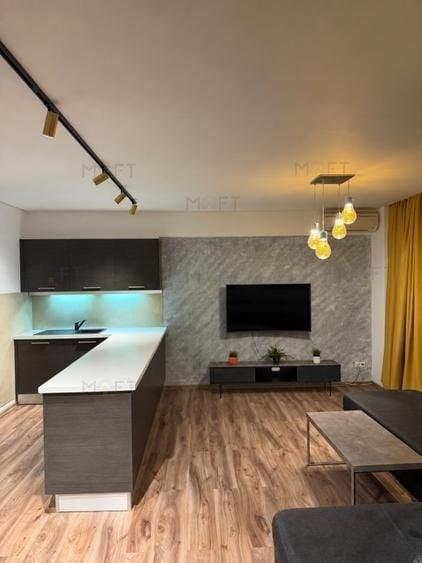 Apartament cu 2 camere semidecomandat, mobilat în Aviației