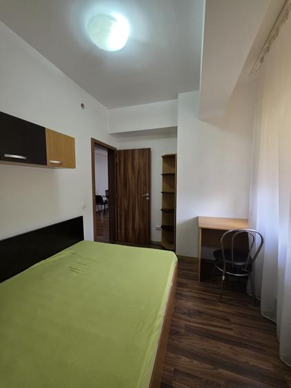 Apartament cu 3 camere decomandat în Tătărași