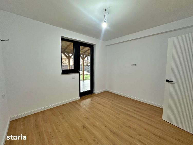 Casă cu 5 camere cu Teren 500 Mp în Mărăcineni