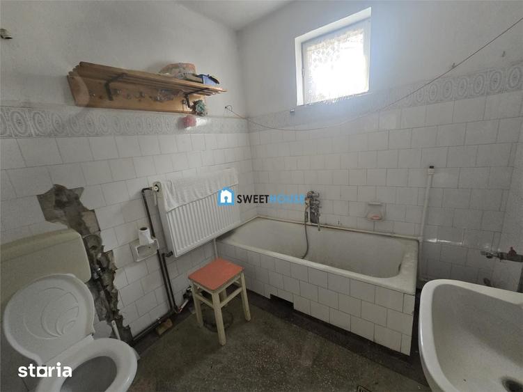 Casă cu 3 camere cu Teren 418 Mp în Central