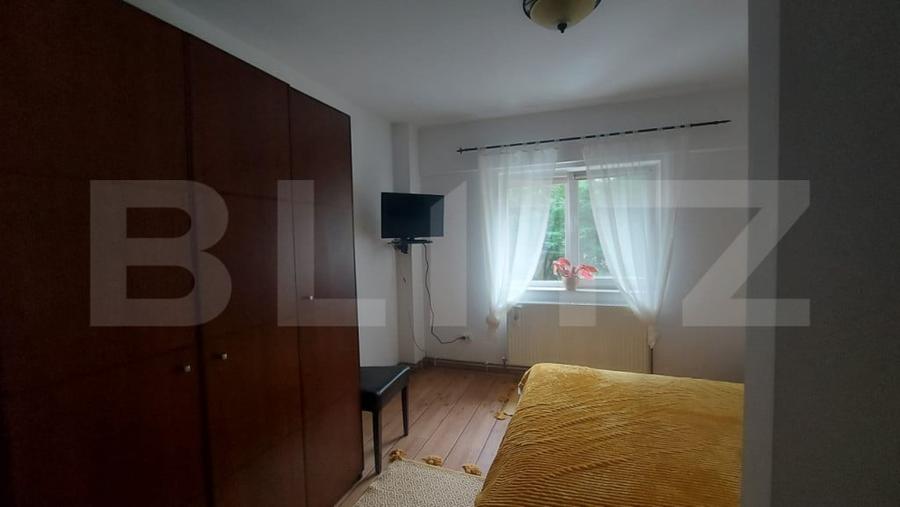 Apartament cu 3 camere decomandat în Careiului