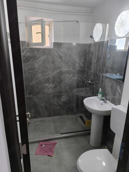 Apartament cu 2 camere decomandat în Drumul Taberei