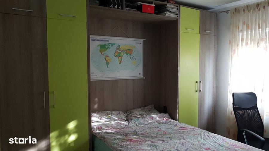 Apartament cu 4 camere decomandat, mobilat în Tomis III