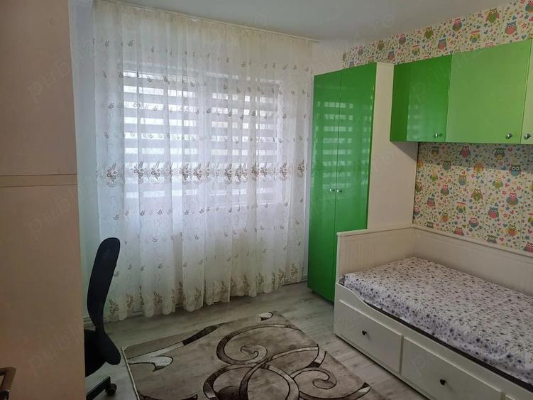 Apartament cu 2 camere semidecomandat în Mircea cel Bătrân