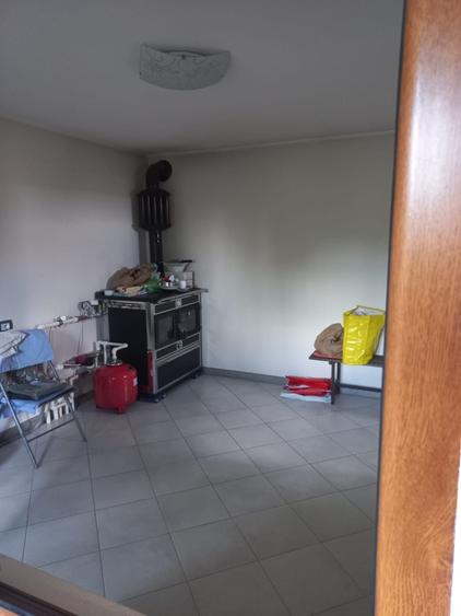 Casă cu 4 camere în Pechea