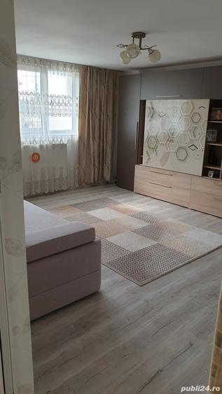 Casă cu 3 camere în Traian