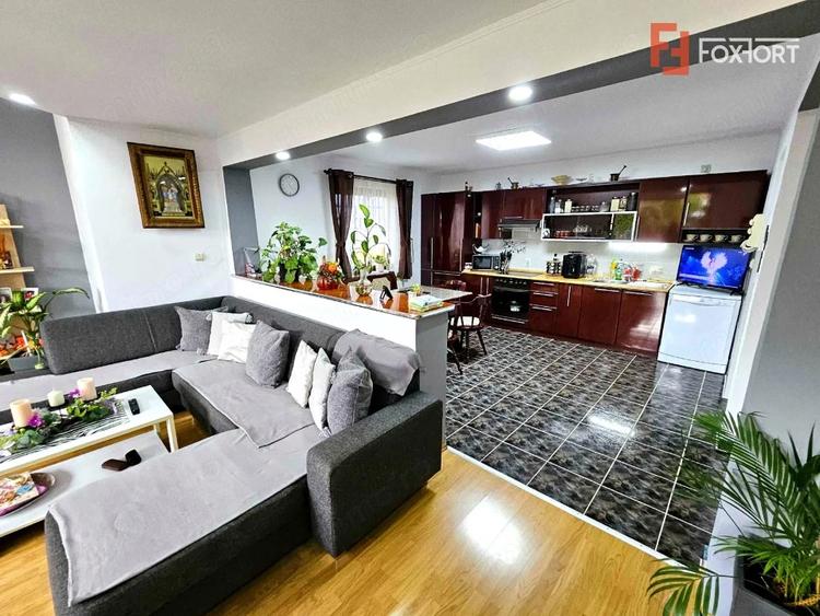 Casă cu 4 camere cu Teren 468 Mp în Central