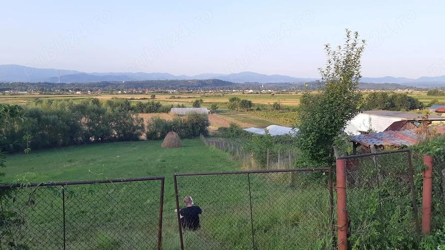 Teren de 1272 mp, în Coltău