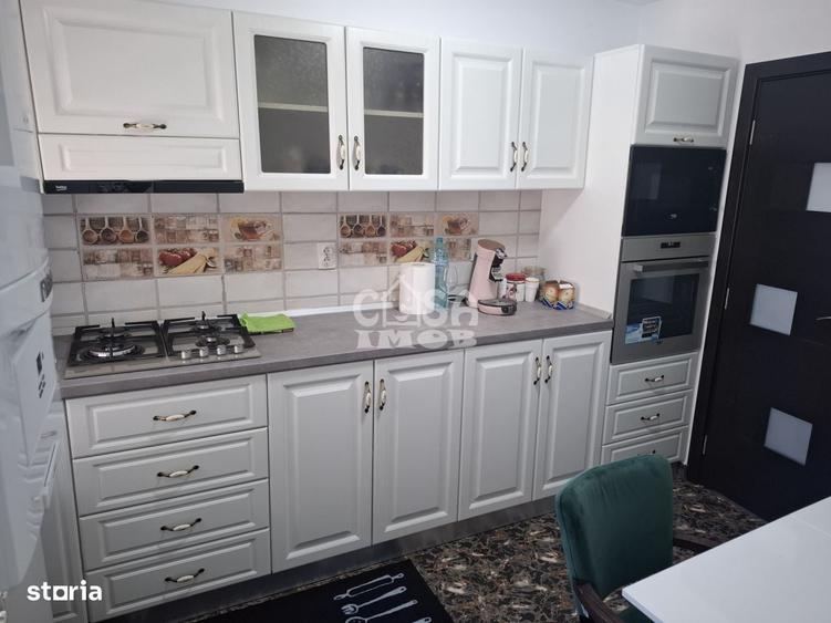 Apartament cu 3 camere în Micro 2