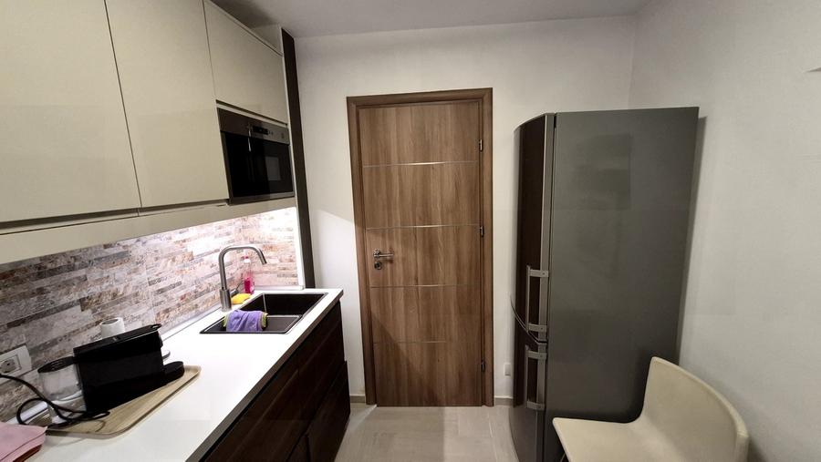 Apartament cu 3 camere decomandat, mobilat în Iancului