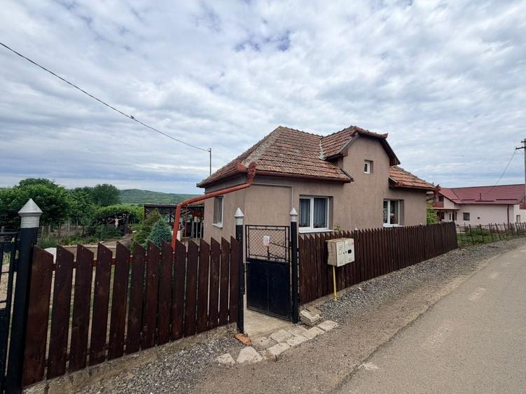 Casă cu 3 camere în Deaj