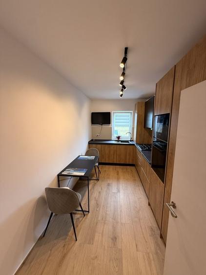 Apartament cu 2 camere decomandat în Exterior Vest