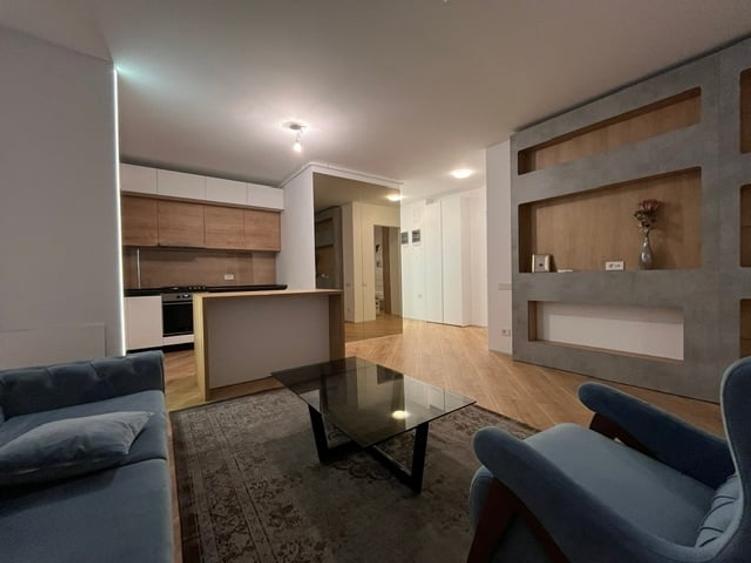 Apartament cu 3 camere semidecomandat în Voluntari
