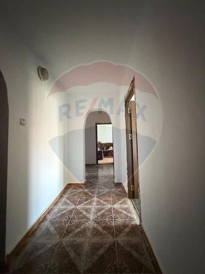 Apartament cu 3 camere de vânzare cu suprafata de 74mp - 1
