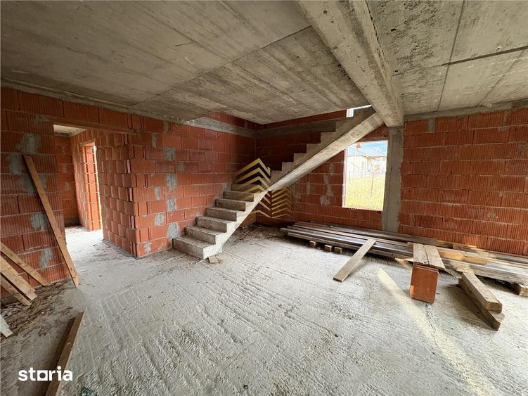 Spațiu comercial, de 440 mp, în Tiha Bârgăului