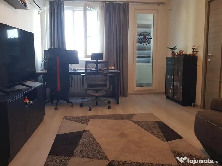 Apartament cu 2 camere semidecomandat în 1 Mai