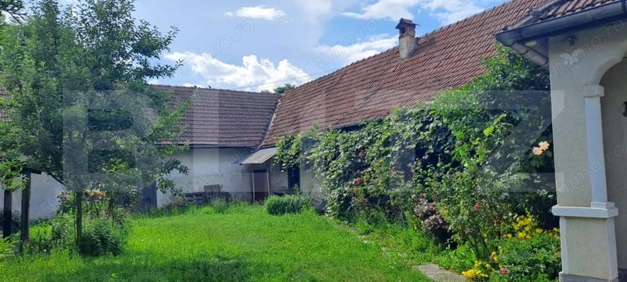 Casă cu 5 camere cu Teren 500 Mp în Berivoi