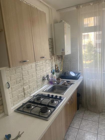 Apartament cu 2 camere decomandat în Mărăței