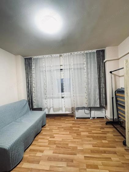 Apartament cu 3 camere decomandat în Dacia