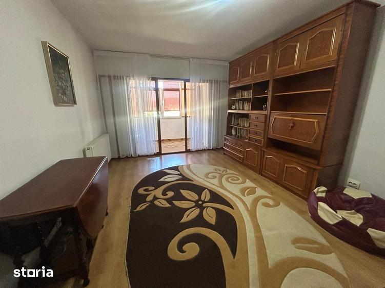 Apartament cu 2 camere decomandat în Mărăței