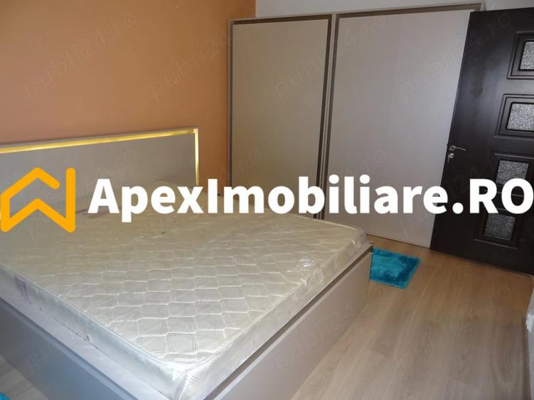 Apartament cu 2 camere decomandat în P-ța Victoriei