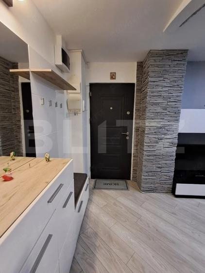 Apartament cu 2 camere semidecomandat, mobilat în Micro 11