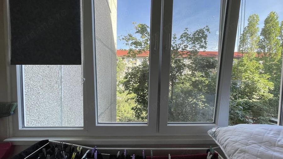 Apartament cu 3 camere semidecomandat în Cetății