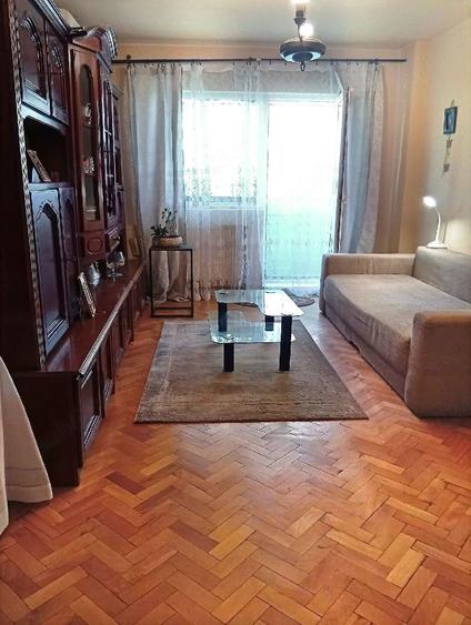 Apartament cu 2 camere semidecomandat în Micălaca