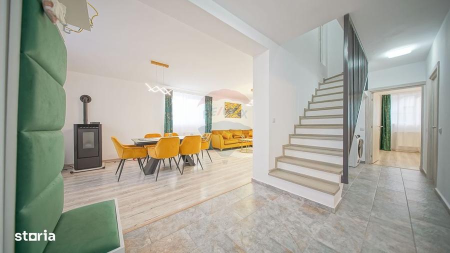 Casă cu 4 camere cu Teren 293 Mp în Central