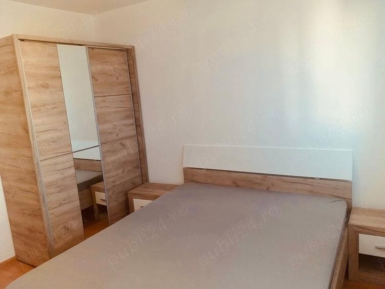 Apartament cu 2 camere decomandat, mobilat în Titan