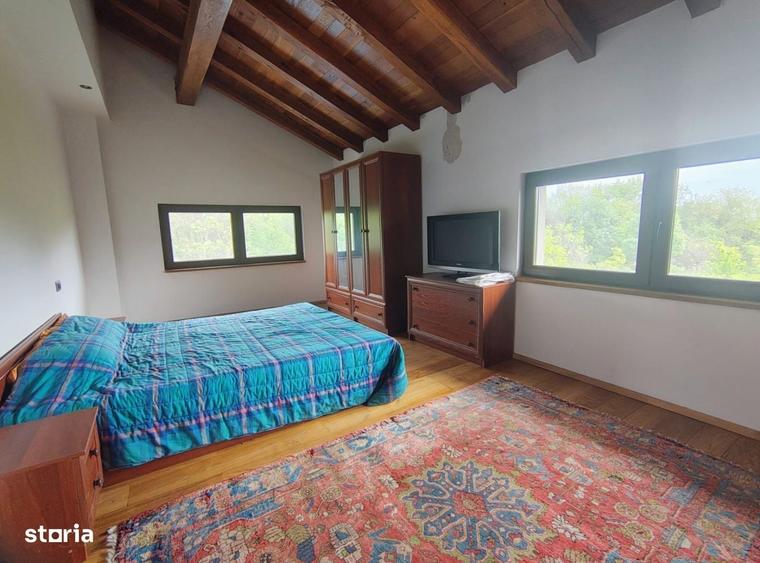 Casă cu 4 camere în Italieni