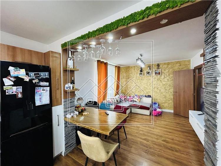 Apartament cu 3 camere nedecomandat în Arhitecților - Calea Cisnădiei