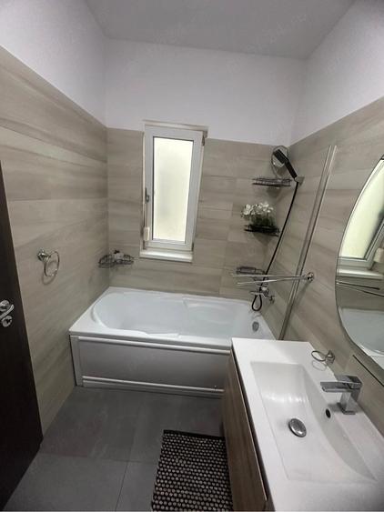 Apartament cu 3 camere decomandat în Braytim