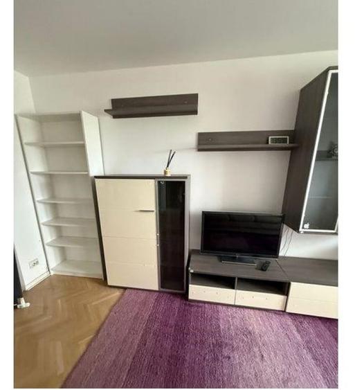 Apartament cu 3 camere decomandat în Tineretului