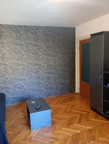 Apartament cu 2 camere semidecomandat în Exterior Vest