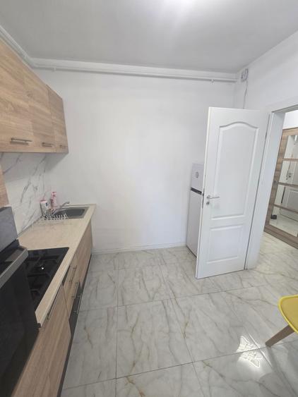 Garsonieră decomandată în Lujerului