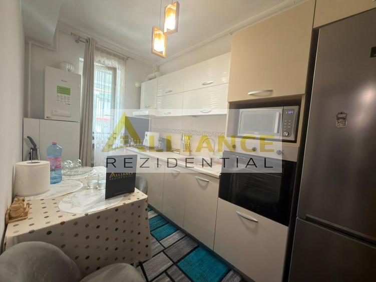 Apartament cu 2 camere decomandat în Ozana
