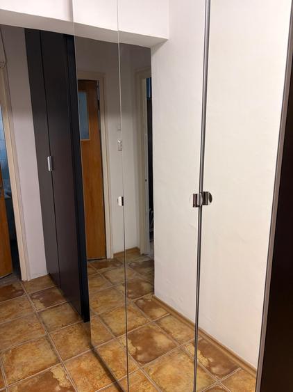 Apartament cu 3 camere decomandat în Tineretului