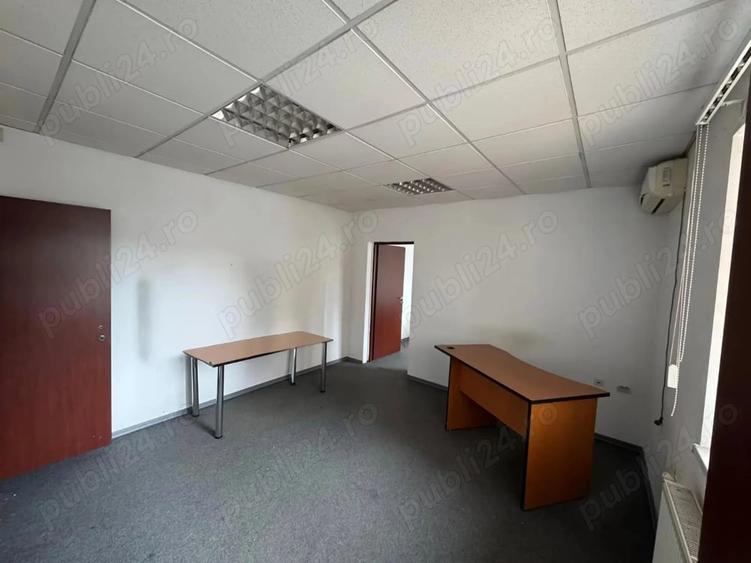Casă cu 5 camere în Central
