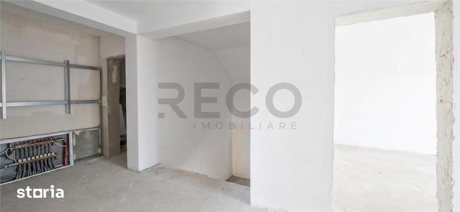 Casă cu 5 camere cu Teren 500 Mp în Nojorid