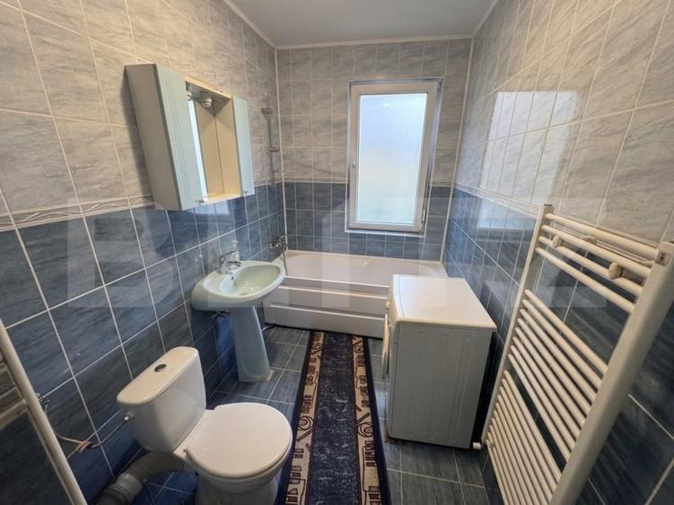 Apartament cu 2 camere semidecomandat, mobilat în Florești