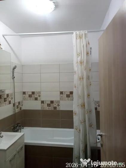 Apartament cu 2 camere decomandat în 1 Decembrie