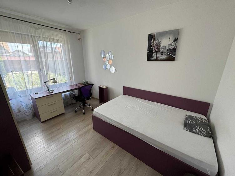 Casă cu 4 camere cu Teren 697 Mp în Săcălaz