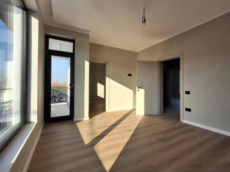 Casă cu 7 camere cu Teren 500 Mp în Bucium