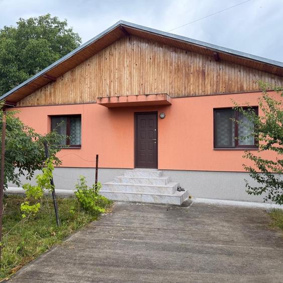 Casă individuală cu 3 camere cu Canalizare în Gura Beliei