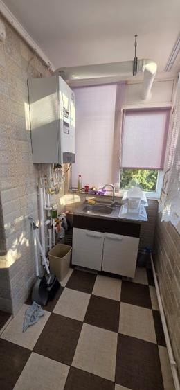 Apartament cu 3 camere decomandat, mobilat în Km 4-5