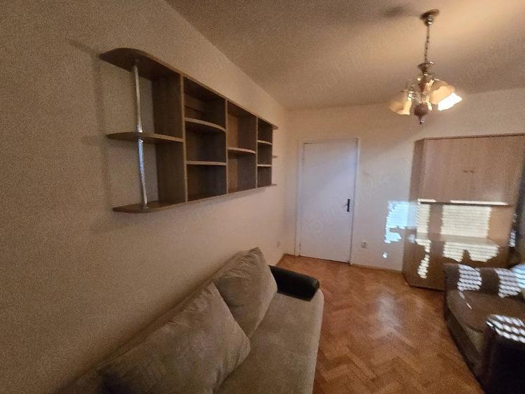 Apartament cu 2 camere semidecomandat în Progresul