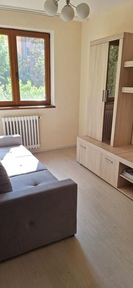 Apartament cu 3 camere decomandat în Petru Rareș