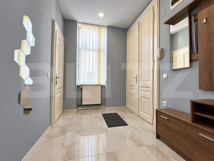 Apartament cu 3 camere decomandat, mobilat în Ultracentral