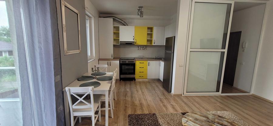 Apartament cu 2 camere semidecomandat în Dumbrăvița